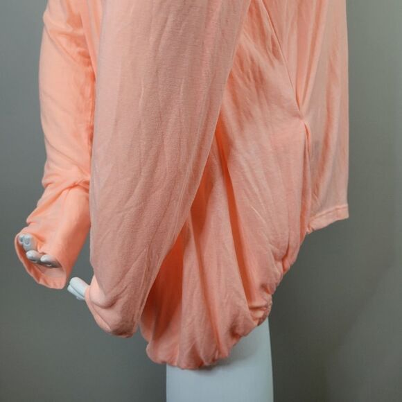 Maurice's Peach Open Back Assymetrical Athletic Wear Top Size 2‎ - Picture 6 of 10